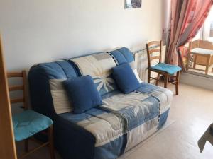 Studio avec loggia à Super Besse, proche des pistes - FR-1-814-112