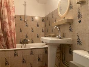 Appartements Studio confortable 4 pers. au coeur de Super Besse, acces direct aux pistes - FR-1-814-118 : photos des chambres