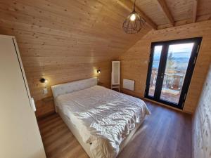 Chalets Chalet familial moderne a Super Besse pour 14 pers. - FR-1-814-121 : photos des chambres