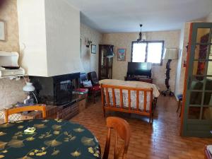 Villas Villa climatisee avec belle terrasse et jardin a Saint-Genis-des-Fontaines - FR-1-776-133 : photos des chambres