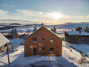 Chalets Chalet familial moderne a Super Besse pour 14 pers. - FR-1-814-121 : photos des chambres