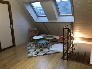 Chalets Chalet spacieux 170m2, jusqu-a 14 pers., lumineux salon et terrasse - FR-1-814-105 : photos des chambres