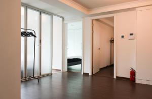 3BR Jong-RO Family House, 4Beds, 6 people