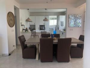 Villa with Oceanviews forTypes of Travelers