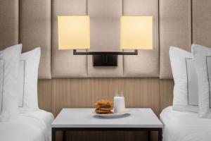 Deluxe Queen Room with Two Queen Beds room in DoubleTree by Hilton Las Vegas Airport