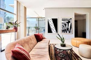 Dazzler by Wyndham Rosario