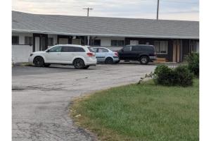 Capri Motel By OYO Elwood, Wathena