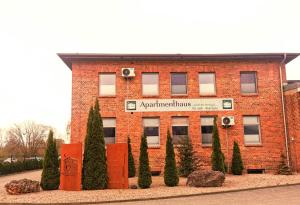 Unterwegs ins Apartmenthaus ehemalige Apartmenthaus Unterwegs