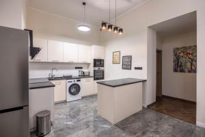 Exclusive & Grand Astoria Residence in the Heart of Budapest