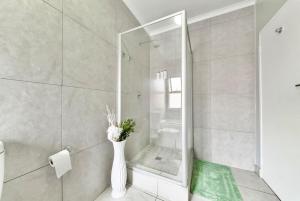 Green Paradise Luxury Apartment Modderfontein