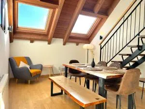 Àtic lluminós i familiar by RURAL D'ÀNEU - Son