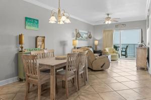 Crystal Shores 1104 Condo