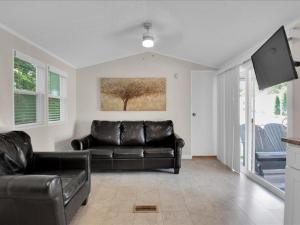 Pigeon Forges 2BR Cottage