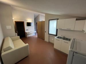 Lake View Apartment, MantegnaHotels