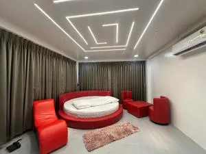 Hotel H T Inn Baner Rd Baner Gaon Baner Pune - Dāpuri