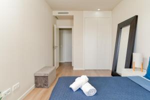 Modern central apt with terrace