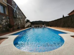 Luxury Villa in Vallromanes - Mountain Views, Pool, Close to Barcelona and the Beach