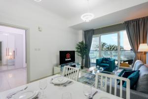 1BR with Balcony, Steps from JBR & Marina Walk