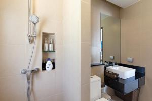 Phuket Nai Han Beach Villa with Pool