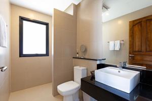 Phuket Nai Han Beach Villa with Pool