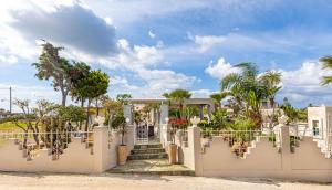 Renas Secret Garden House