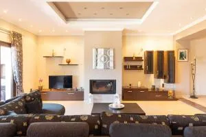 The Hillside family apt by GuestCorfu - Áno Pavliána