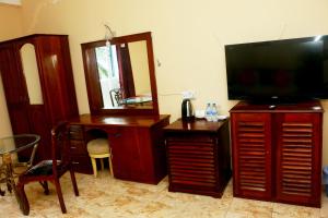 Sea Shine Beach Hotel