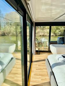 Bateaux La Dolce Vita ! Sauna, Spa, Cinema : photos des chambres