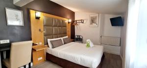 Hotels Hotel de France 18 : photos des chambres