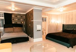King Studio with Garden View room in The Village Inn & Restaurant