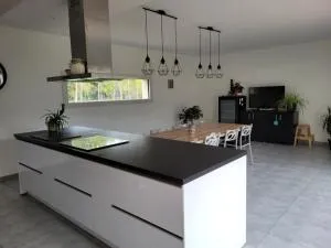 Maison récente 200m2 proche du cicicuit du Mans au calme - 伊芙尔莱韦克