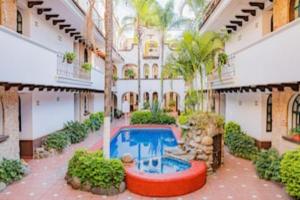 Capital O Colón, Ciudad Guzmán Jalisco