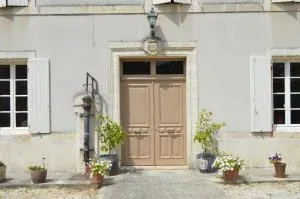 迪斯戴乐瑞旅馆 - Challignac