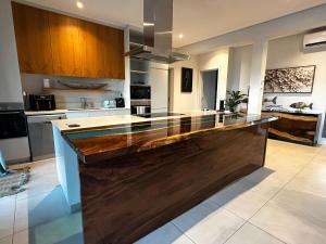 Mauritius Rooms - Luxury Beachside Aparthotel Penthouse
