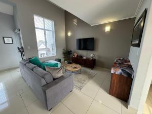 Stylish Loft apartment in the heart of Durbanville