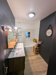 Maison de vacances avec piscine, calme et confort