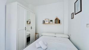 Modern Central Apartment - South Costa, Nerja