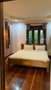 Coastal Lodge Bang saray