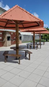 Apto 3 quartos para 06 hóspedes