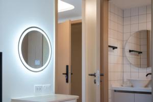 全新现代风格 魅力泳池公寓