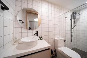 全新现代风格 魅力泳池公寓