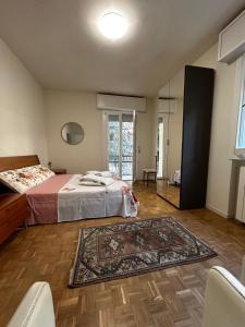 REGINA GARDESANA Lakeshore