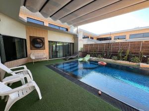 Omega Life Pool Villa Pattaya