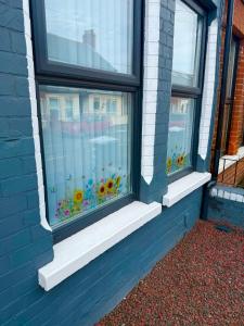 Titanic Shadow Entire house 5 mins from City Centre