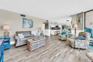 Edgewater Tower 2-611