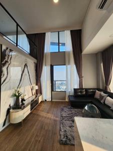 Cassia Rama 9