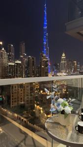 FULL Burj Khalifa View Luxury Stay in Downtown