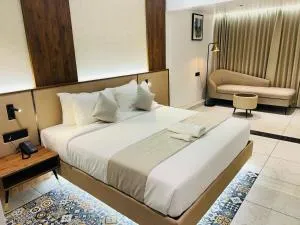 Royal Plaza Inn by RAK Rooms - Kóžikkót