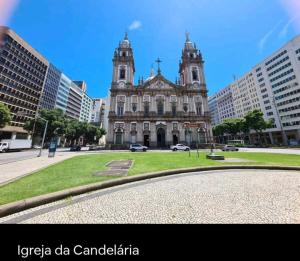 Apartamento com localização privilegiada, com vista para o Cristo e sambódromo