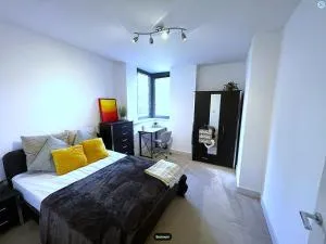 Stylish and Modern 1-Bedroom Flat near Reading town - 亨利昂泰晤士